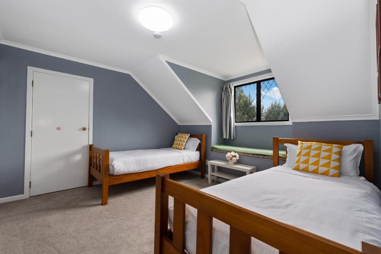 Skyline Mountain View Lodge Up To 16 People Rotorua Extérieur photo